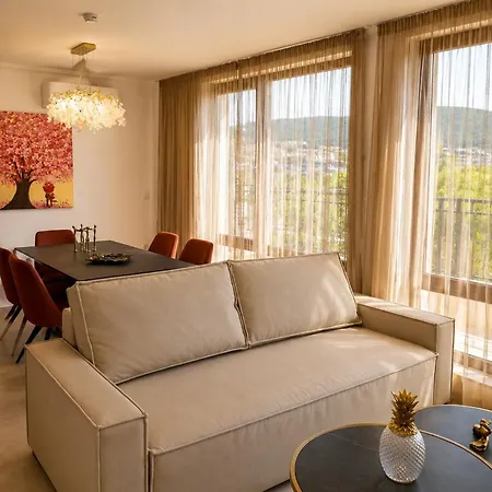Boutique & Design - Emperium 1 * Свети Влас