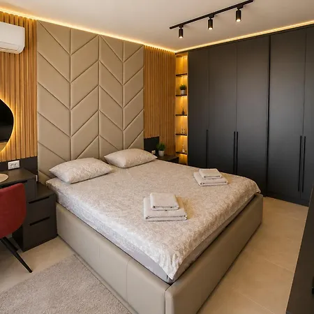 Апартамент Boutique & Design - Emperium 1 *